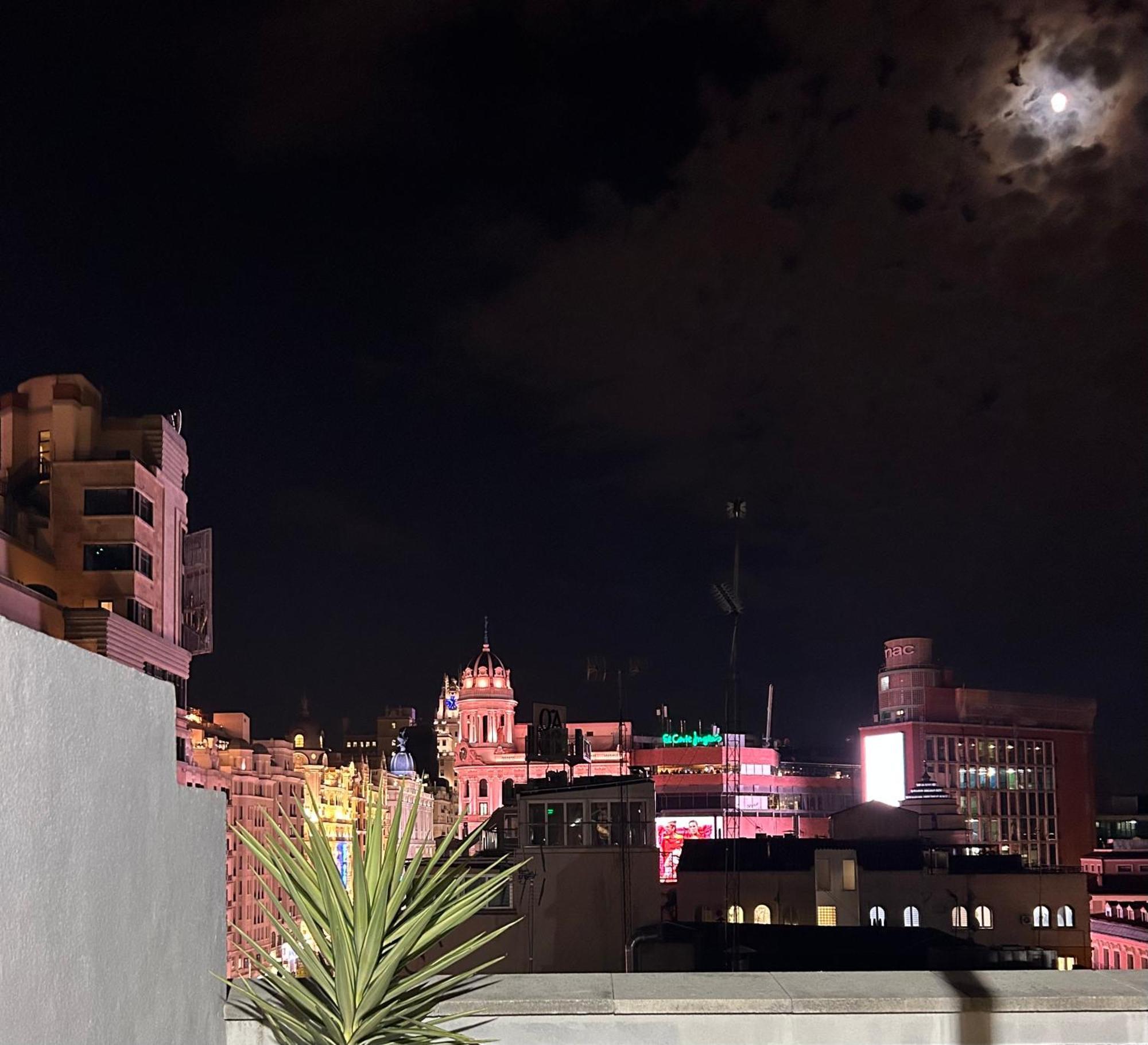 Penthouse Madrid View Apartment Exterior foto